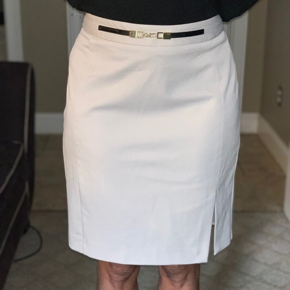 Express Dresses & Skirts - Express Skirt with small front slit
